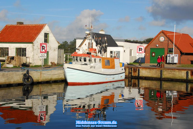 Hafen von Vitte in der Morgensonne