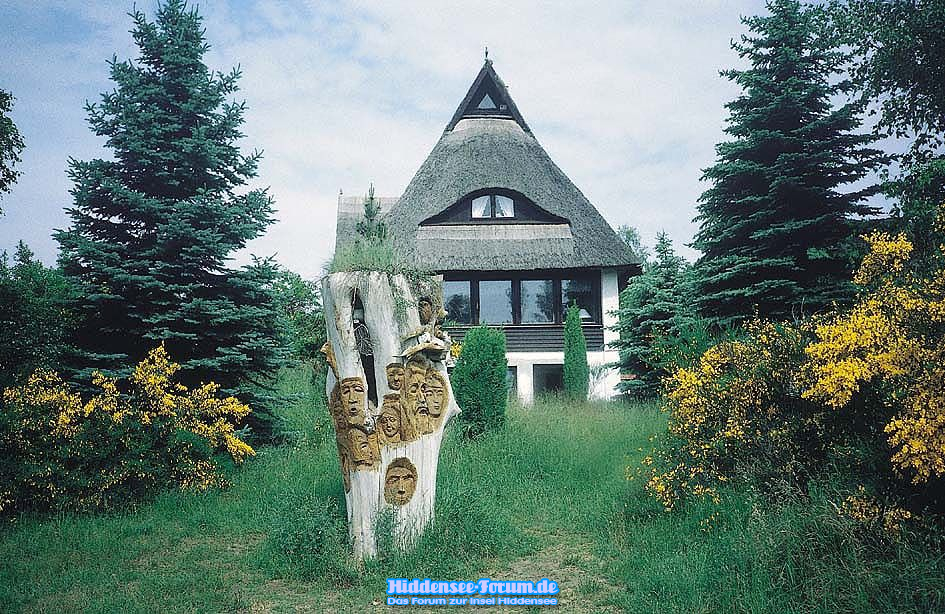 Gesichter aus Holz