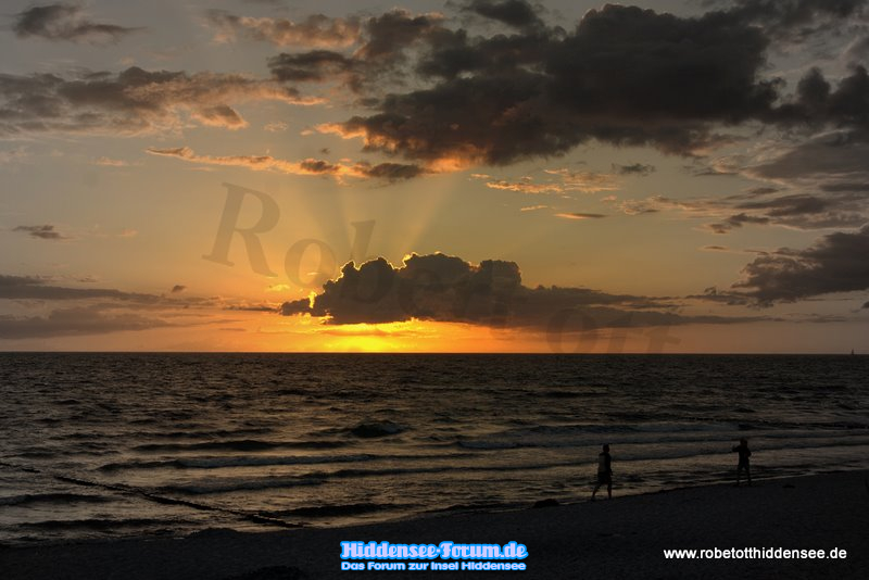 Cooler Sonnenuntergang Dank Wolken
