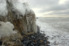 Schneesturm..Eisregen...formen den Strand immer wieder neu