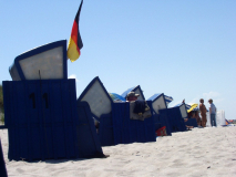 (Fussball WM) auch am Strand waren Fahnen zu sehen