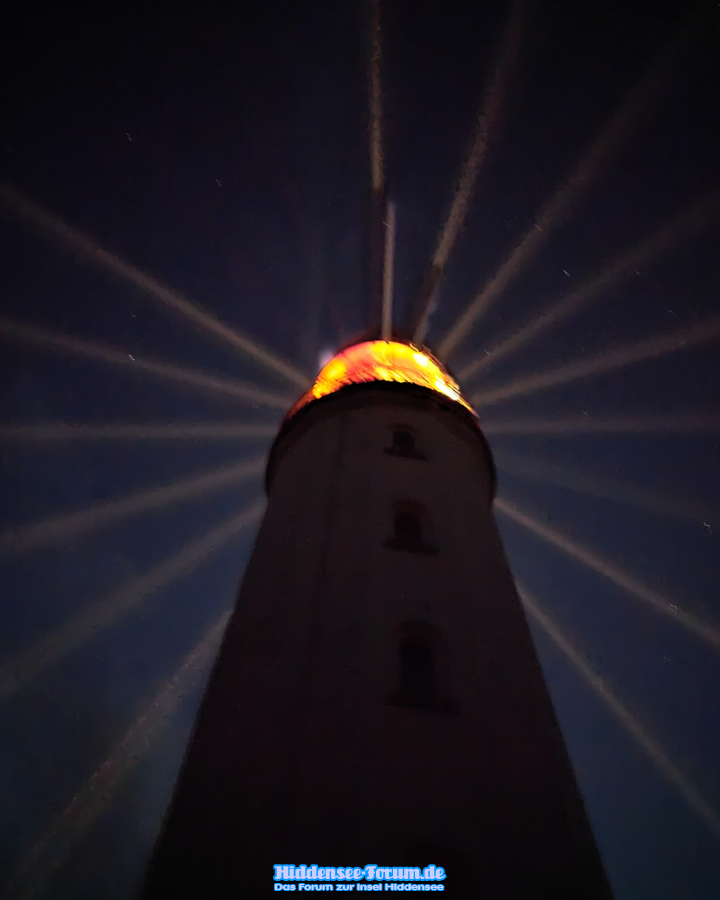 Leuchtturm in der Nacht