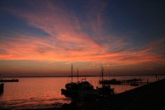 Sonnenaufgang am Hafen von Vitte
